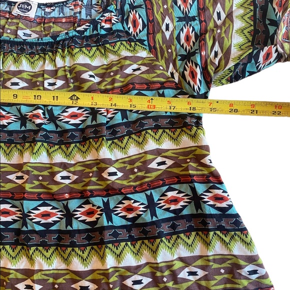 J & M Clothing Co Native American  Style Geometric Fringed Short Sleeve Tunic - Picture 10 of 12